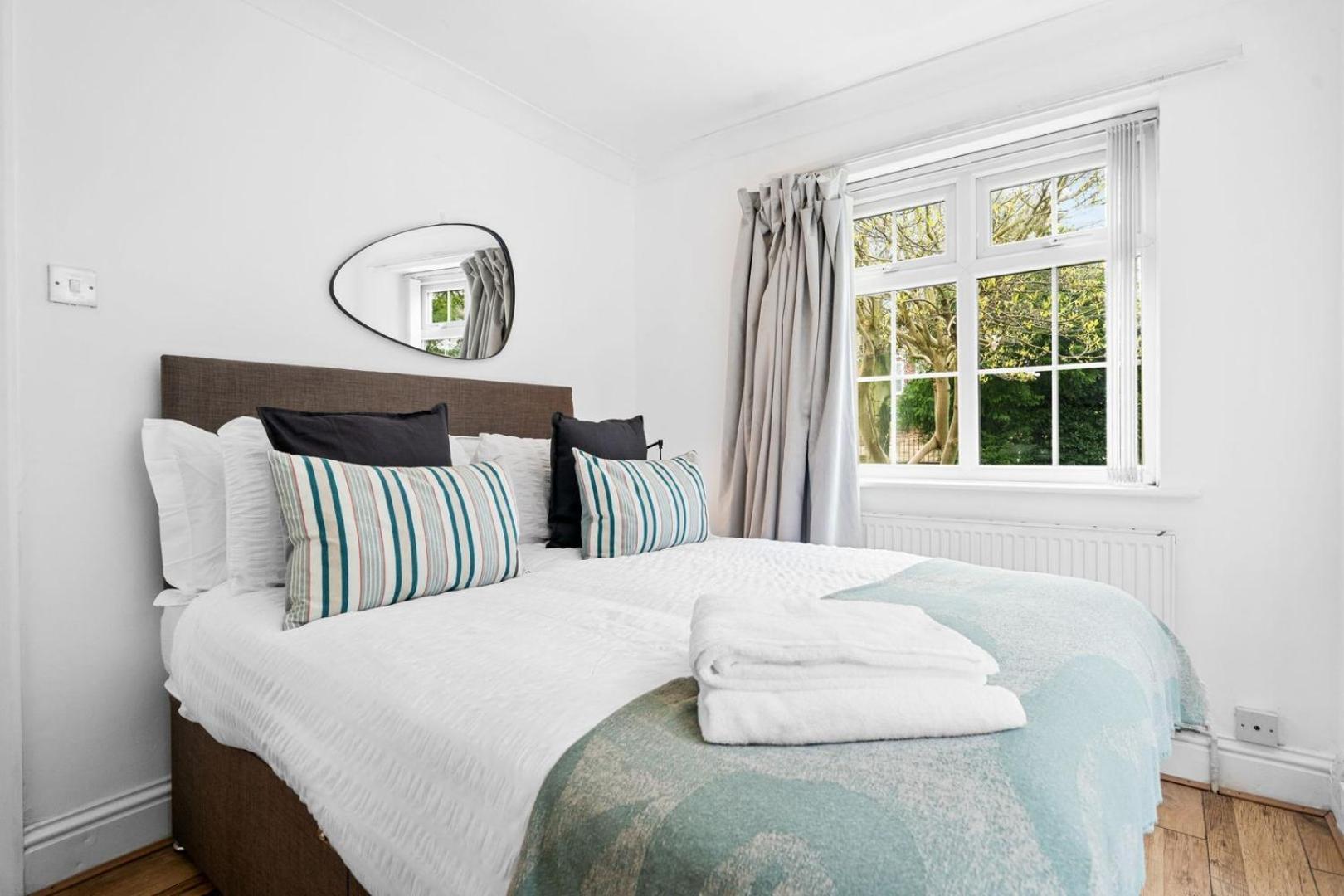 Spacious 5 Bedroom House