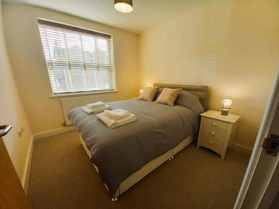Comfortable And Spacious 2 Bedrooms Free Parking