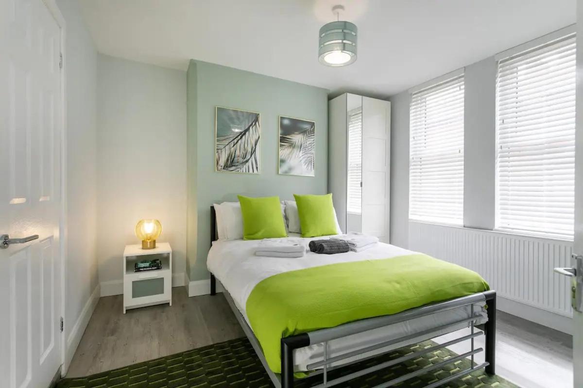 2 - In Nottingham- Near Attractions And Dining Pass The Keys * Nottingham