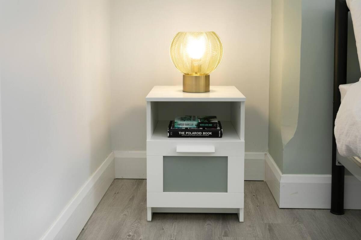2 - In Nottingham- Near Attractions And Dining Pass The Keys Apartment Nottingham