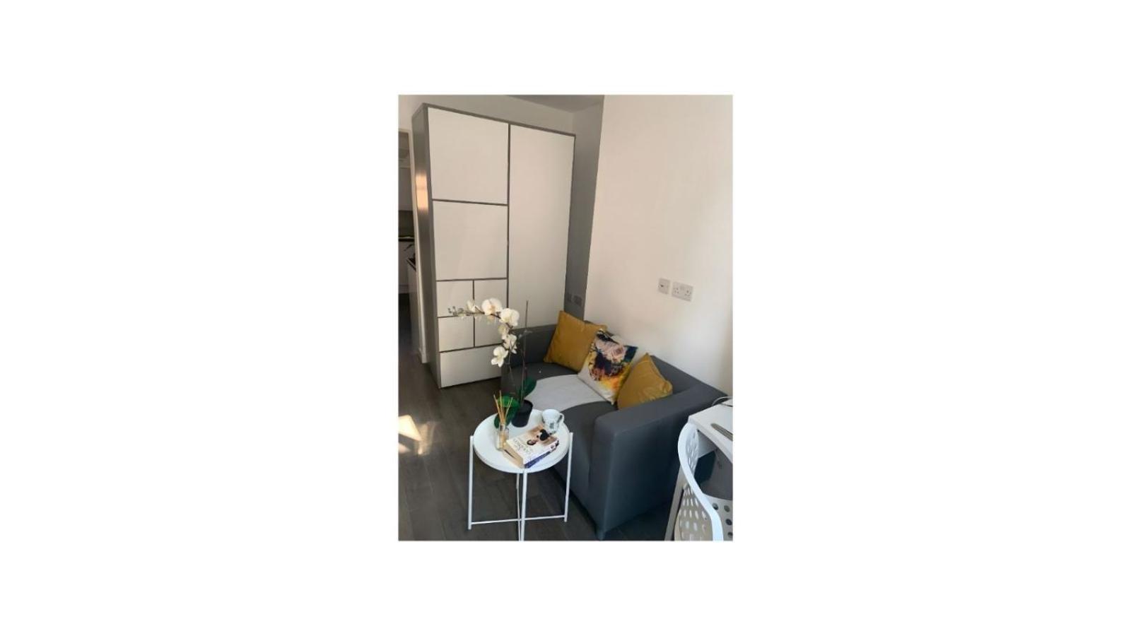 Modern Centre Apartment Nottingham