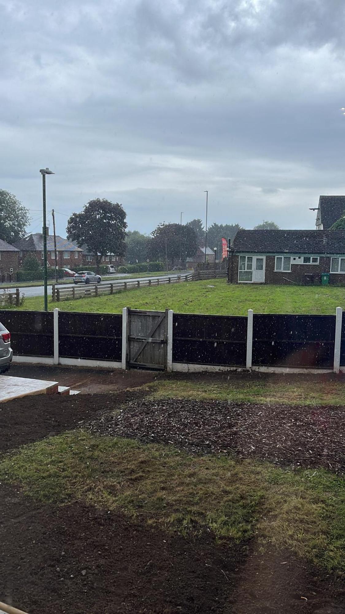 Strelley House 2- Spacious With Free Off-street Parking, Wifi 500mb & Netflix, Close To M1 Jct26 Family & Contractor Friendly Holiday home Nottingham