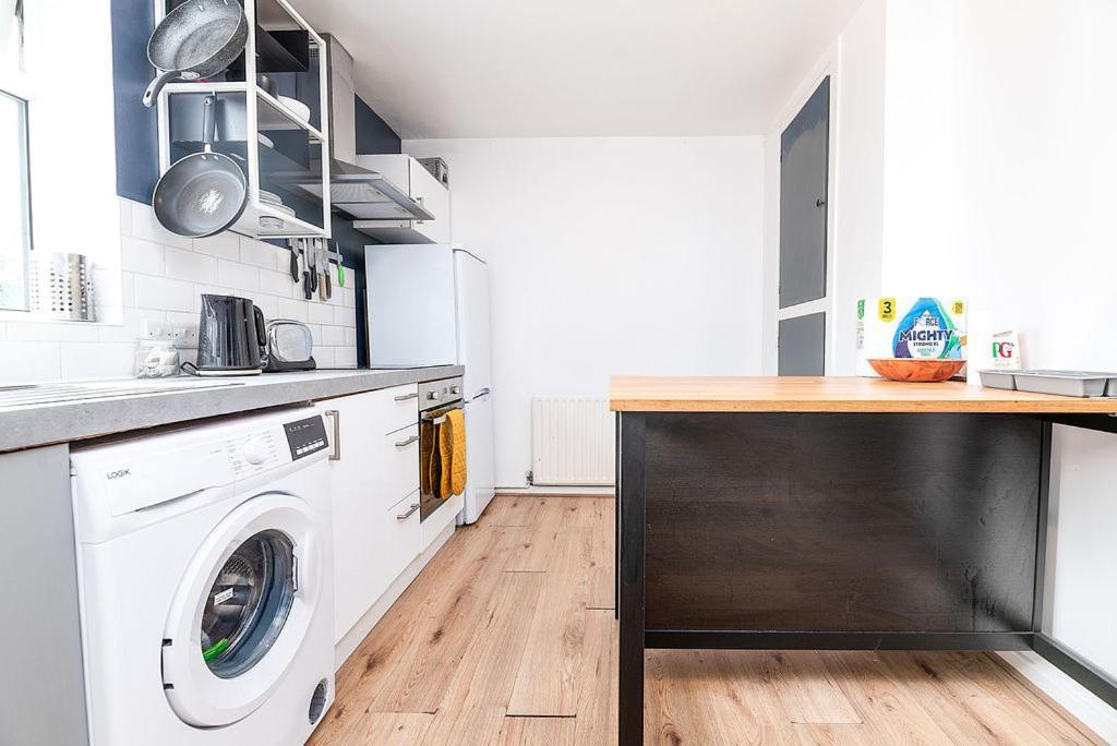 Cozy 3-bedroom Flat Opposite Forest Recreation Ground * Nottingham