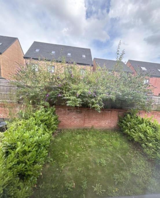 Private In A House With Parking In Lenton Homestay *