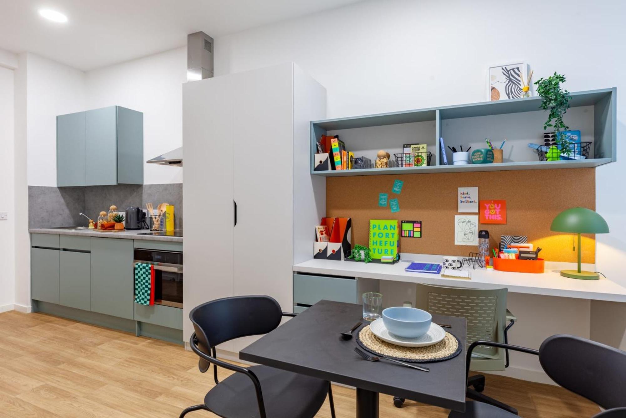 Student Only At The Heart Of Apartamento *