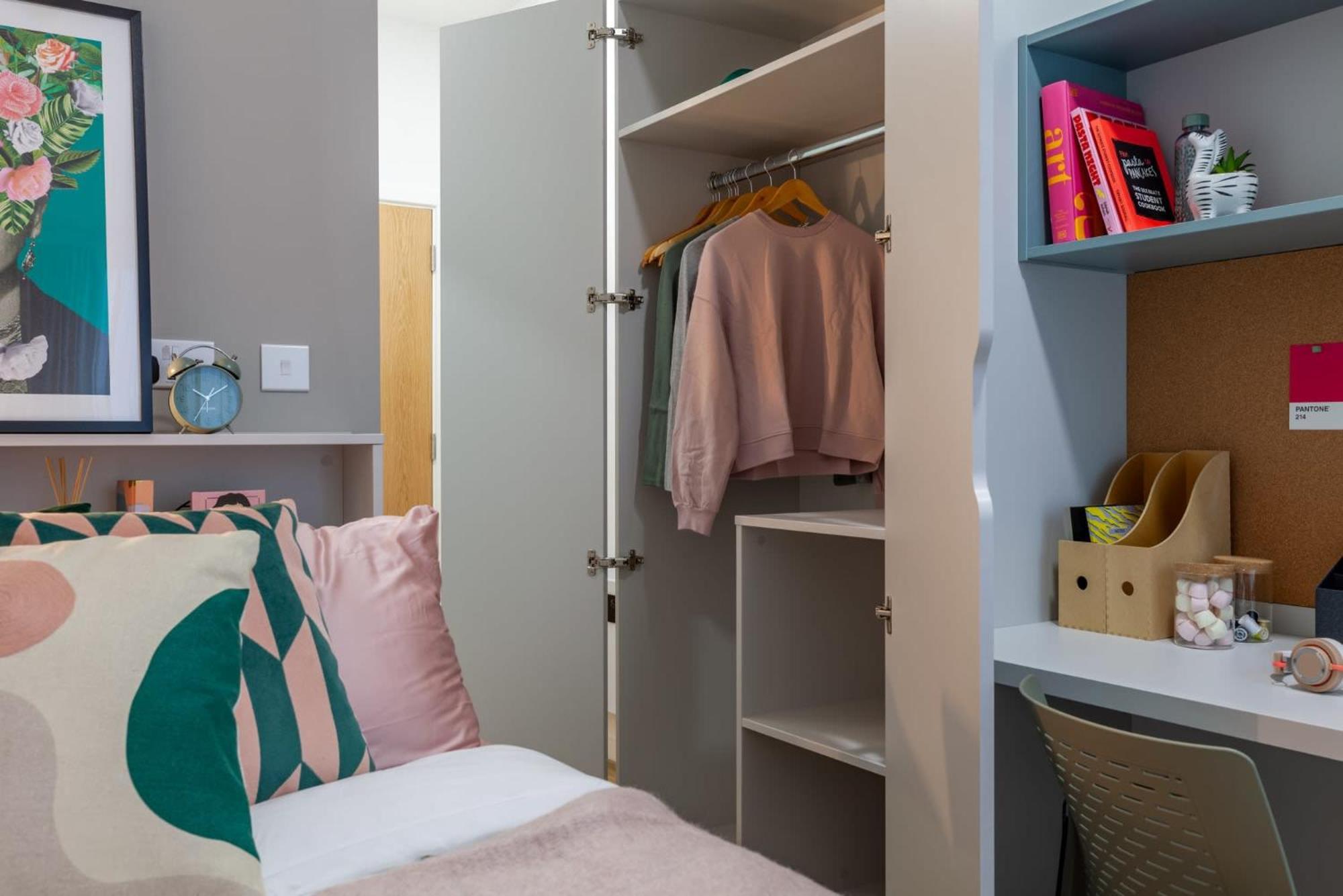 Apartment Student Only At The Heart Of