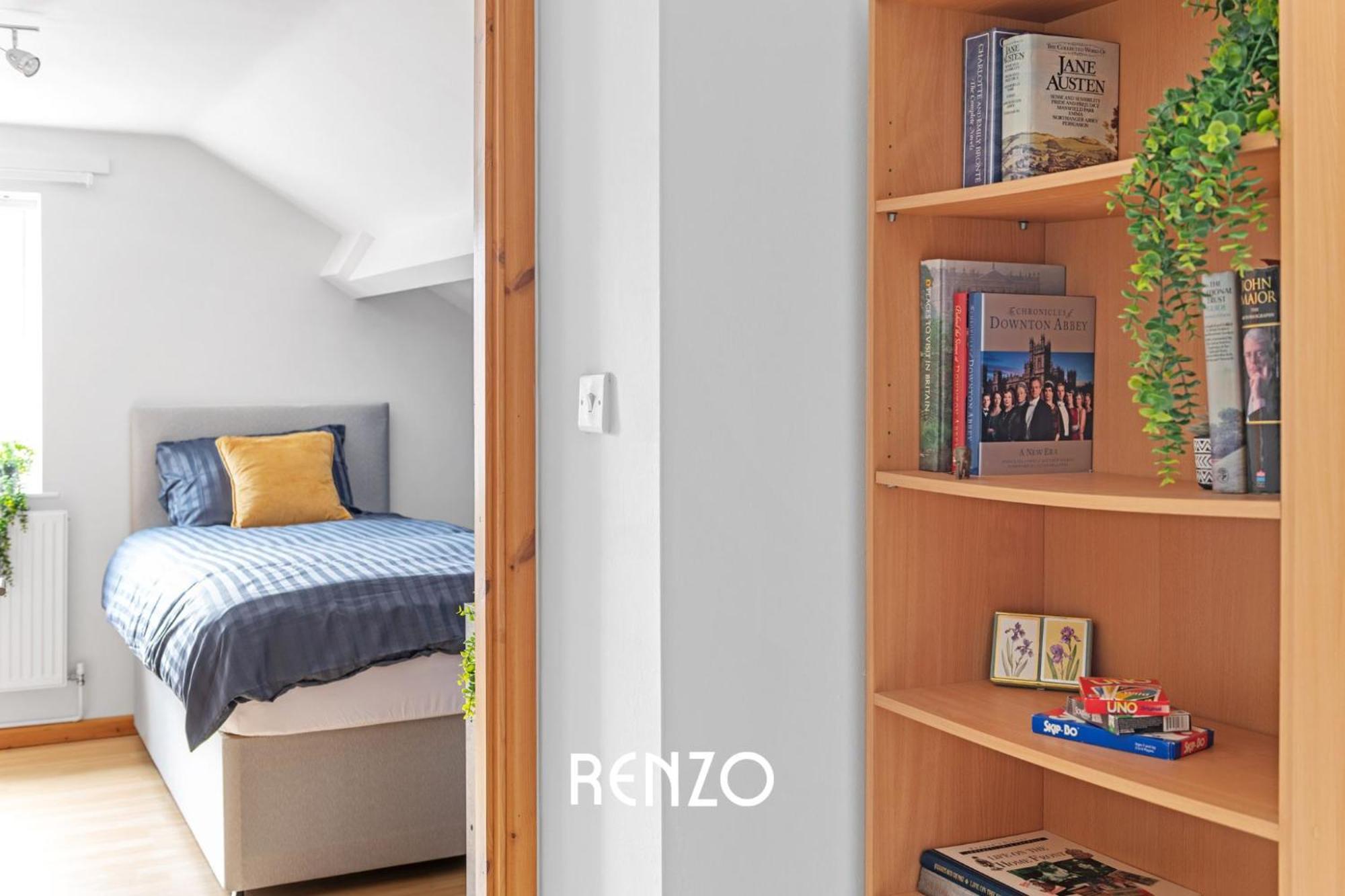 Holiday home Vibrant 2-bed In By Renzo, Free Driveway Parking, Sleeps 6! Nottingham