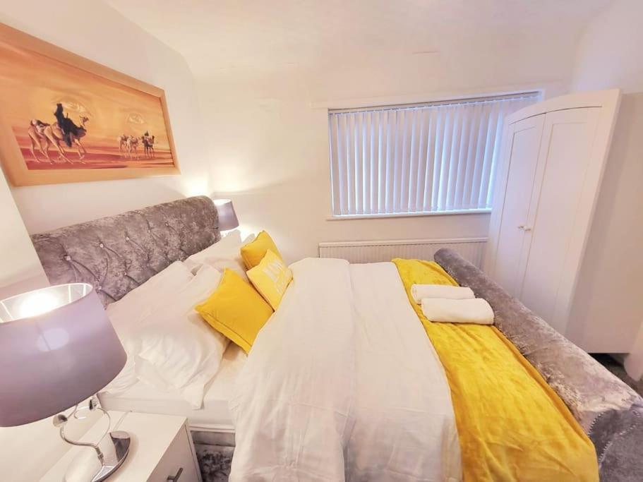 Holiday home Elegant Entire 3 Bed House With Free Parking Nottingham