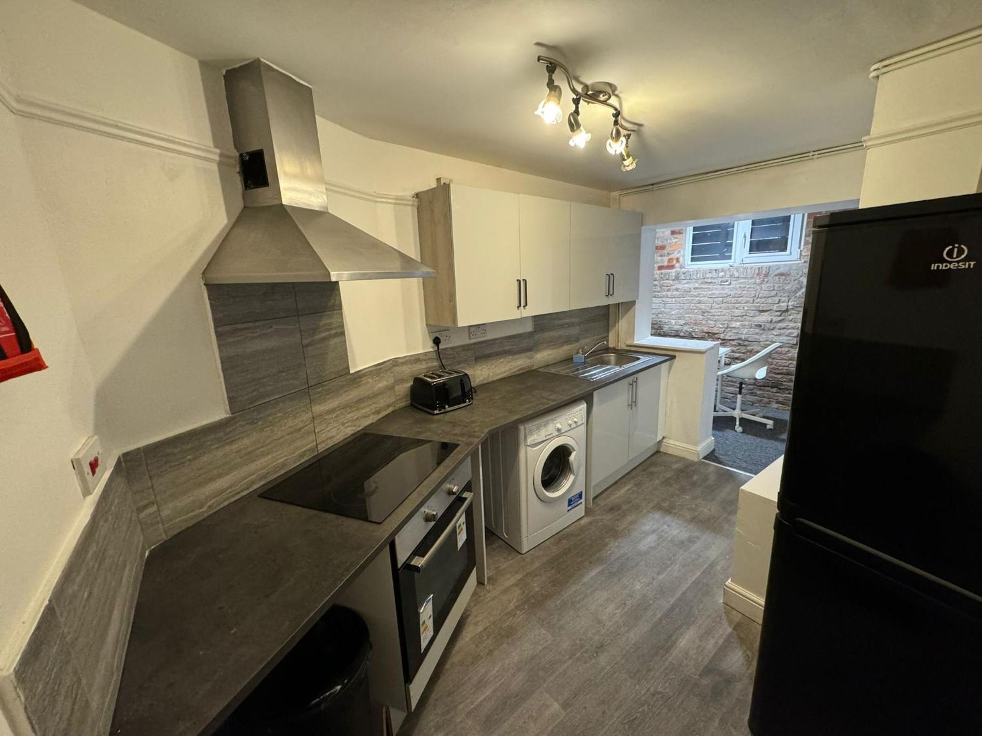 Modern In Heart Of * Nottingham