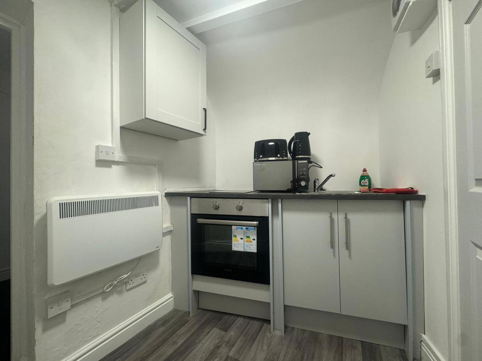 Modern In Heart Of Apartment Nottingham