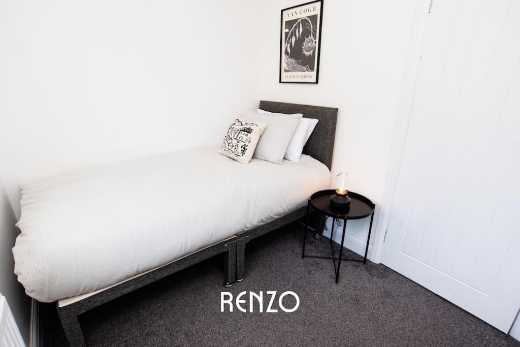 Charming 3-bed In By Renzo, Free Parking, Free Wi-fi! Apartment Nottingham