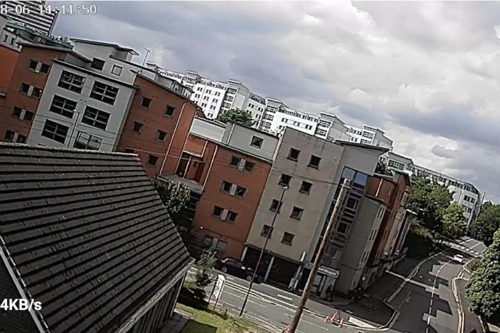 Entire-2 Bedroom With Driveway,1free Parking