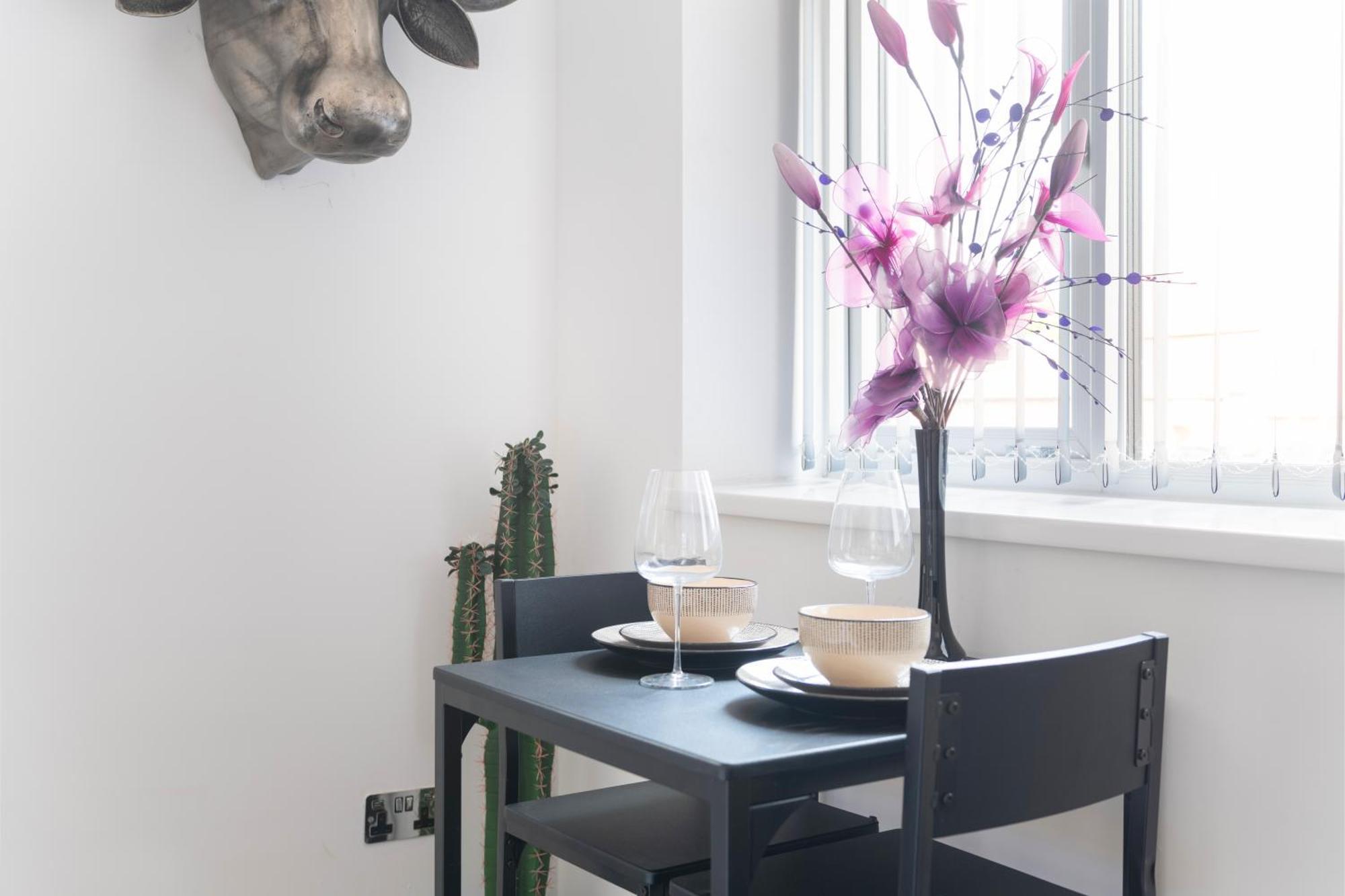 Small Arnold Town Center E Apartment Nottingham