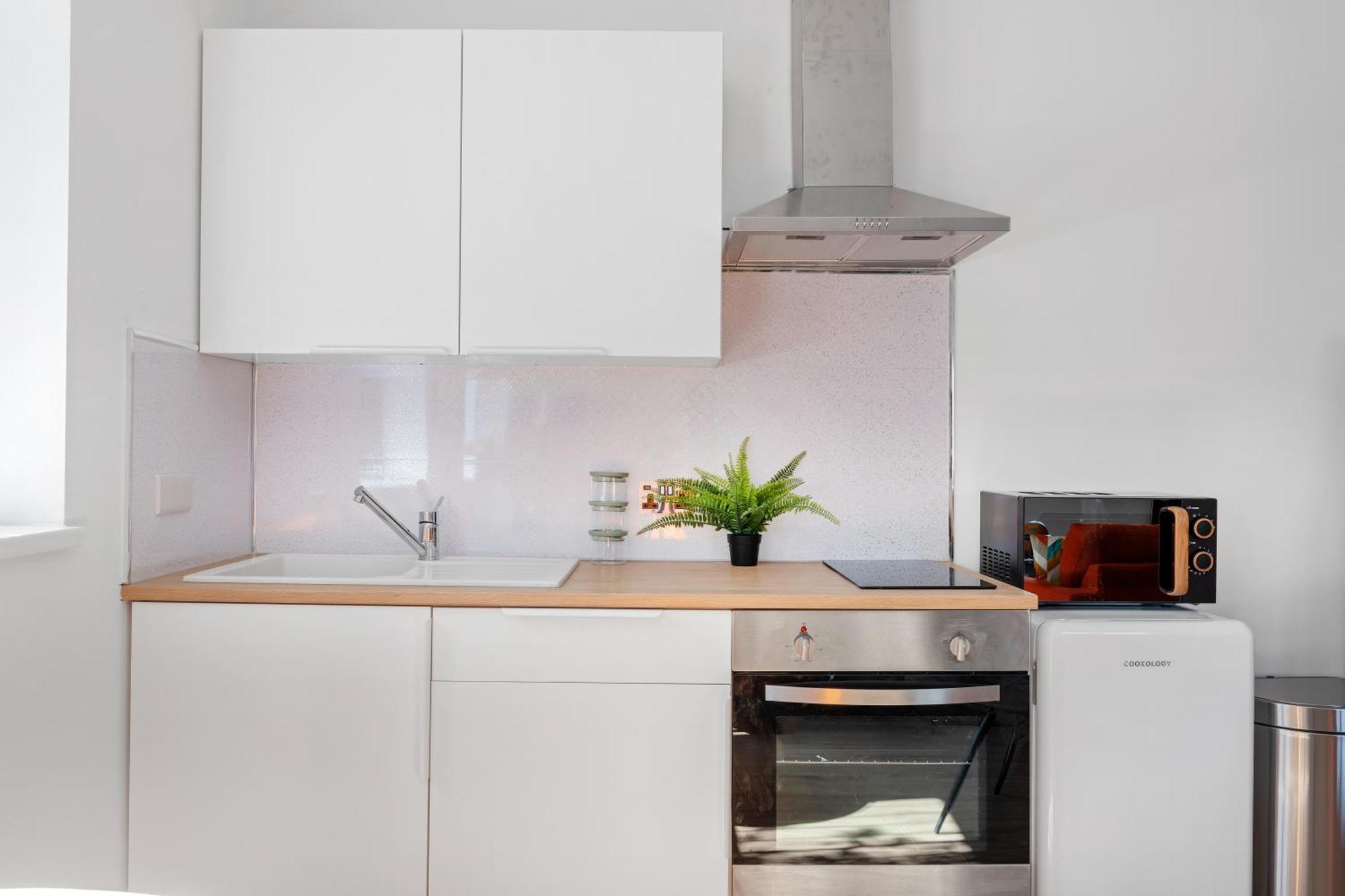 Modern In Arnold Centre Apartamento *