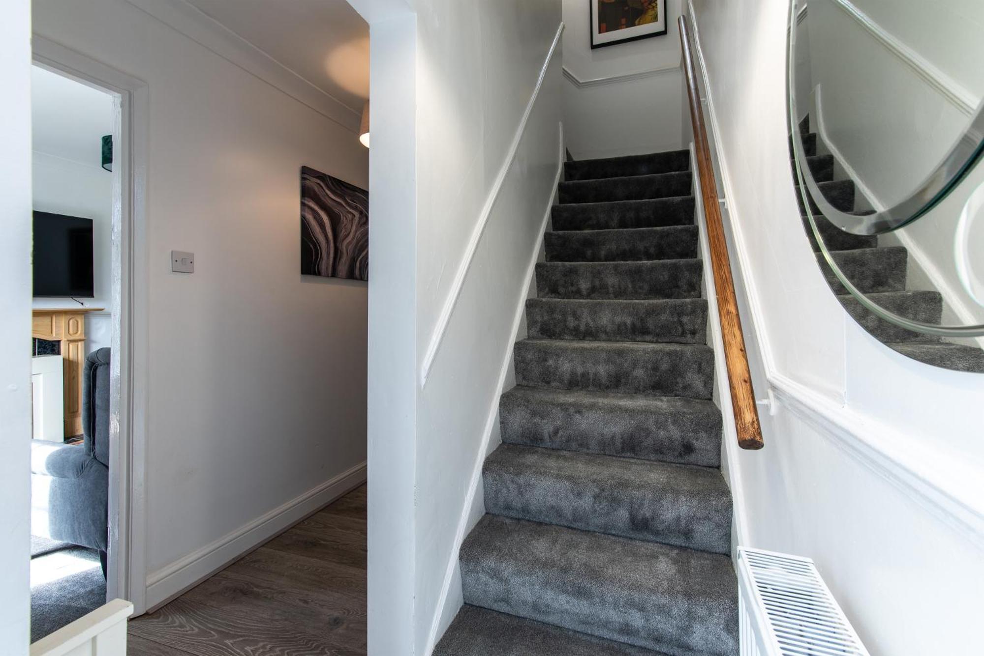 Charming 3-bed In - Prime Location * Nottingham