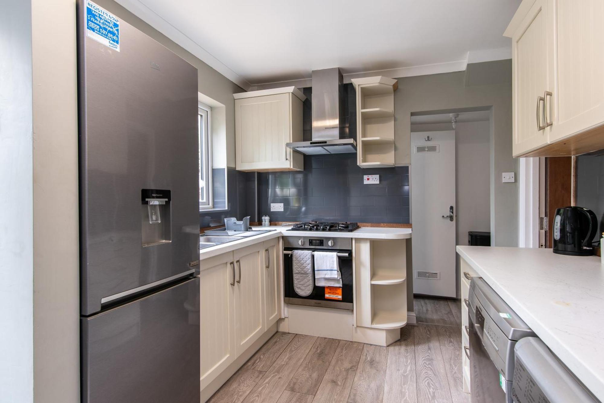 Holiday home Charming 3-bed In - Prime Location *