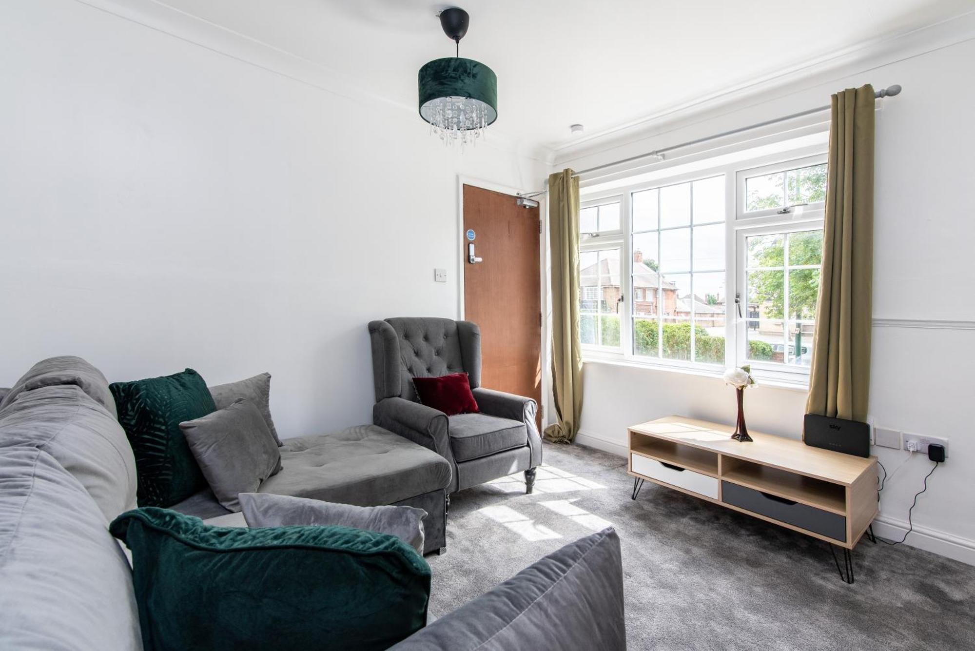 Charming 3-bed In - Prime Location Holiday home *
