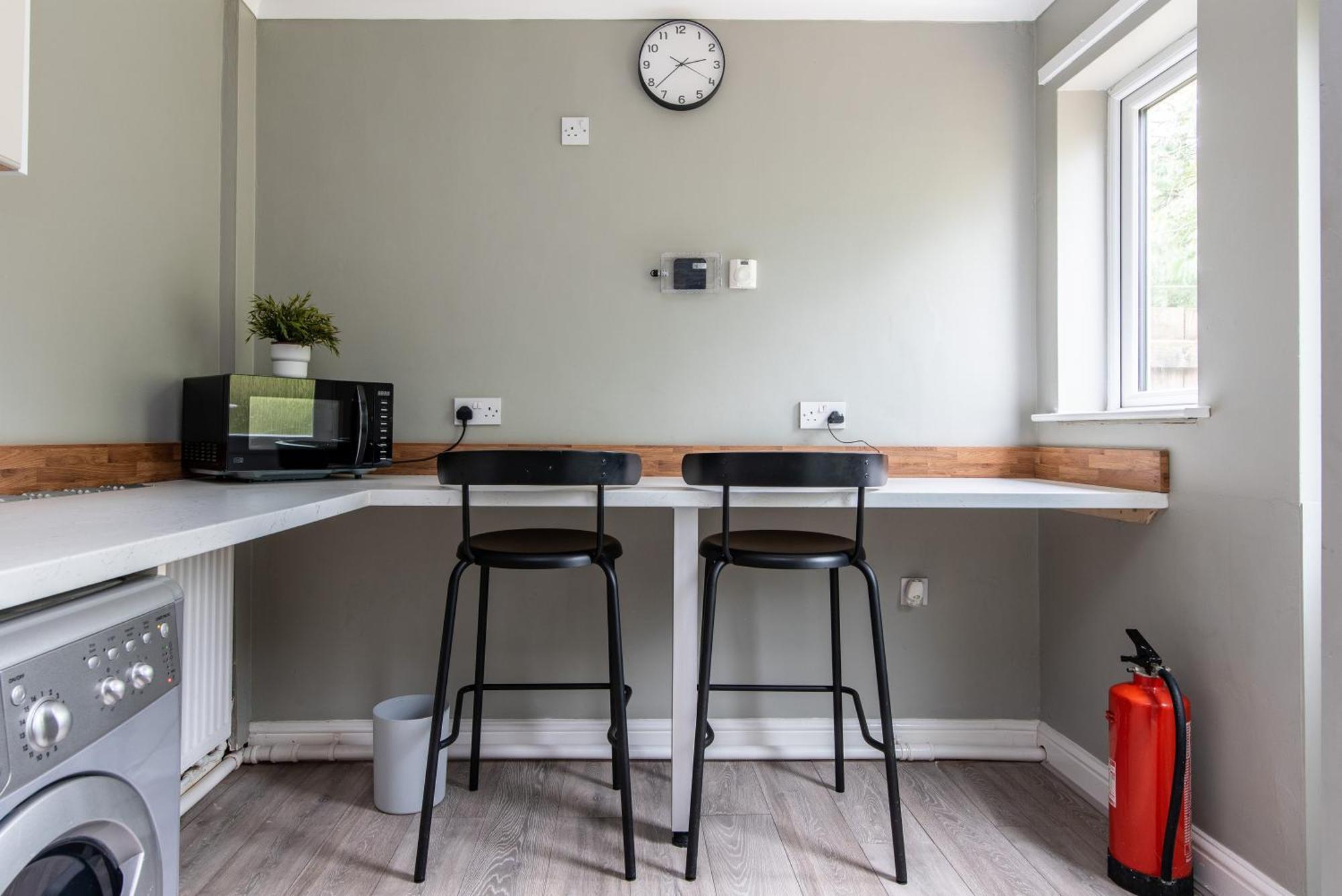 Charming 3-bed In - Prime Location *