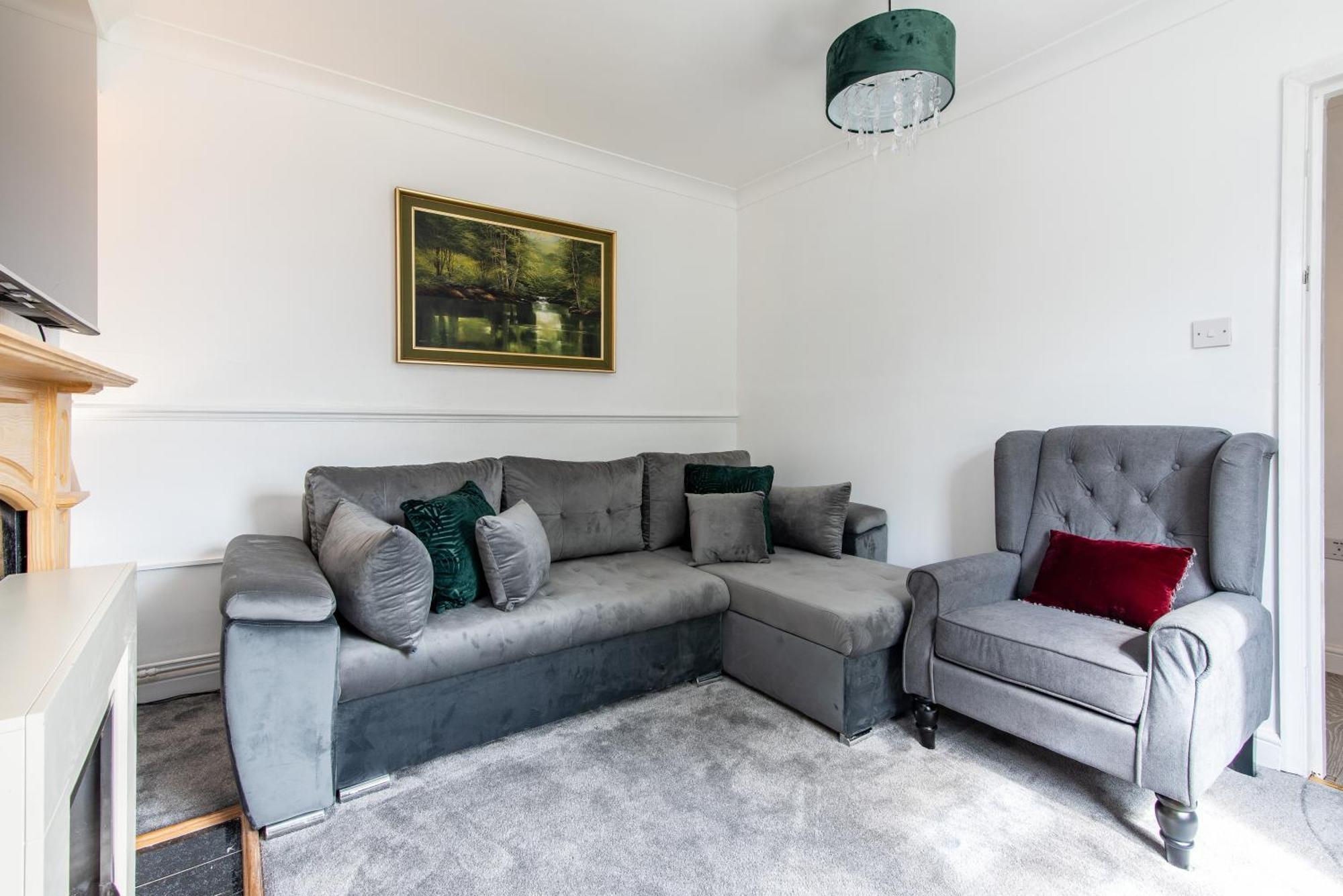 Charming 3-bed In - Prime Location Holiday home *