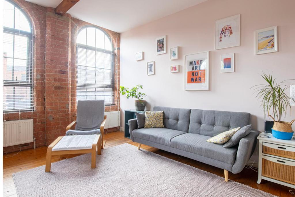 Apartment 5 Mins Walk From Centre, Spacious Apt, Open-plan Nottingham