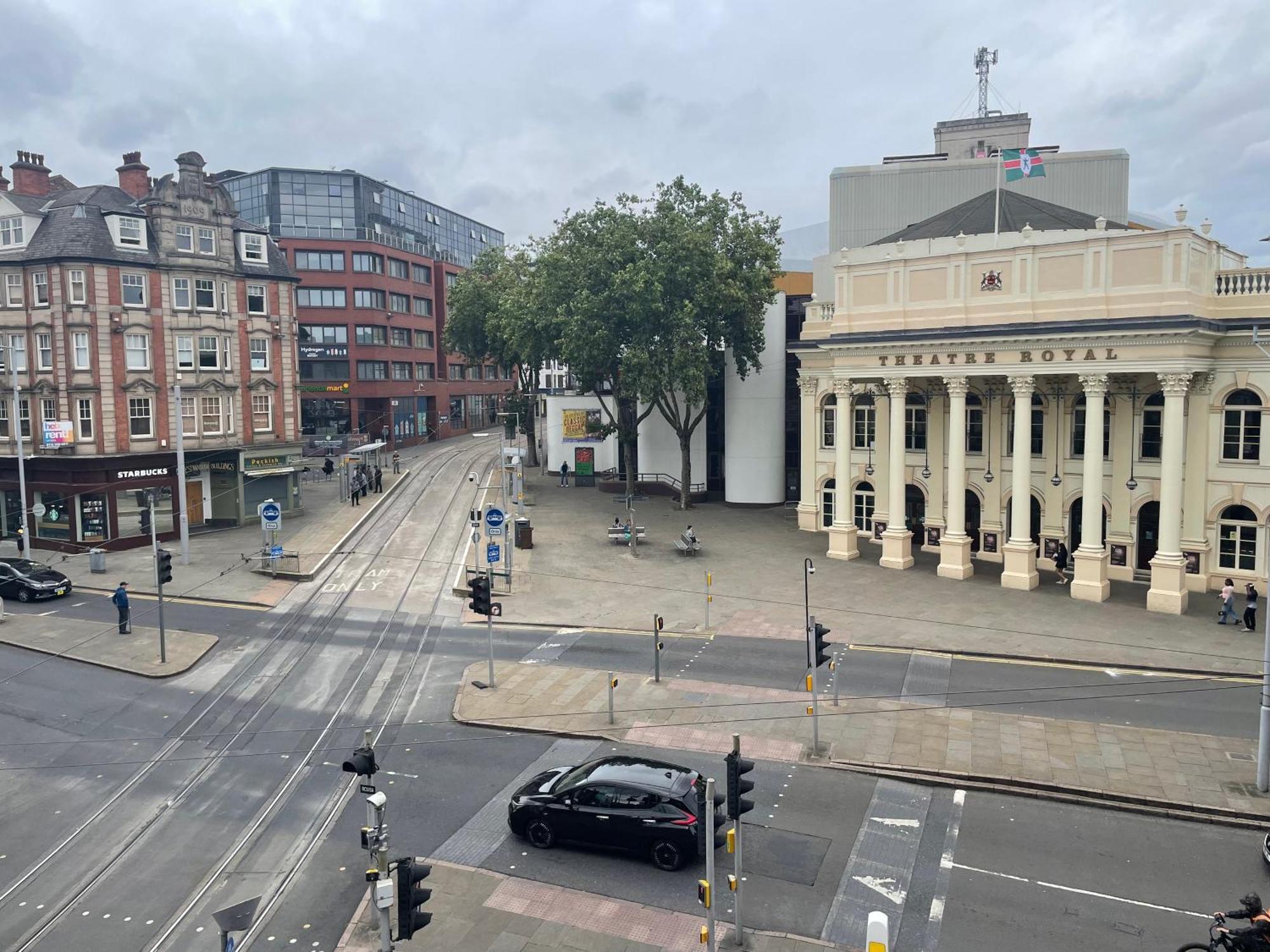 Spacious In Centre - Free Parking * Nottingham