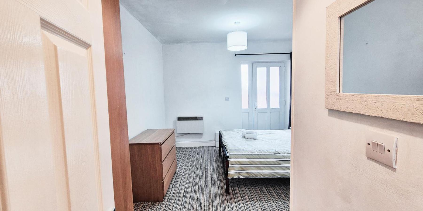 Cozy 1 Bedroom Flat Nr Apartment