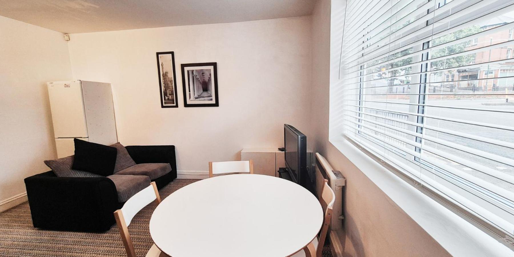 Apartment Cozy 1 Bedroom Flat Nr