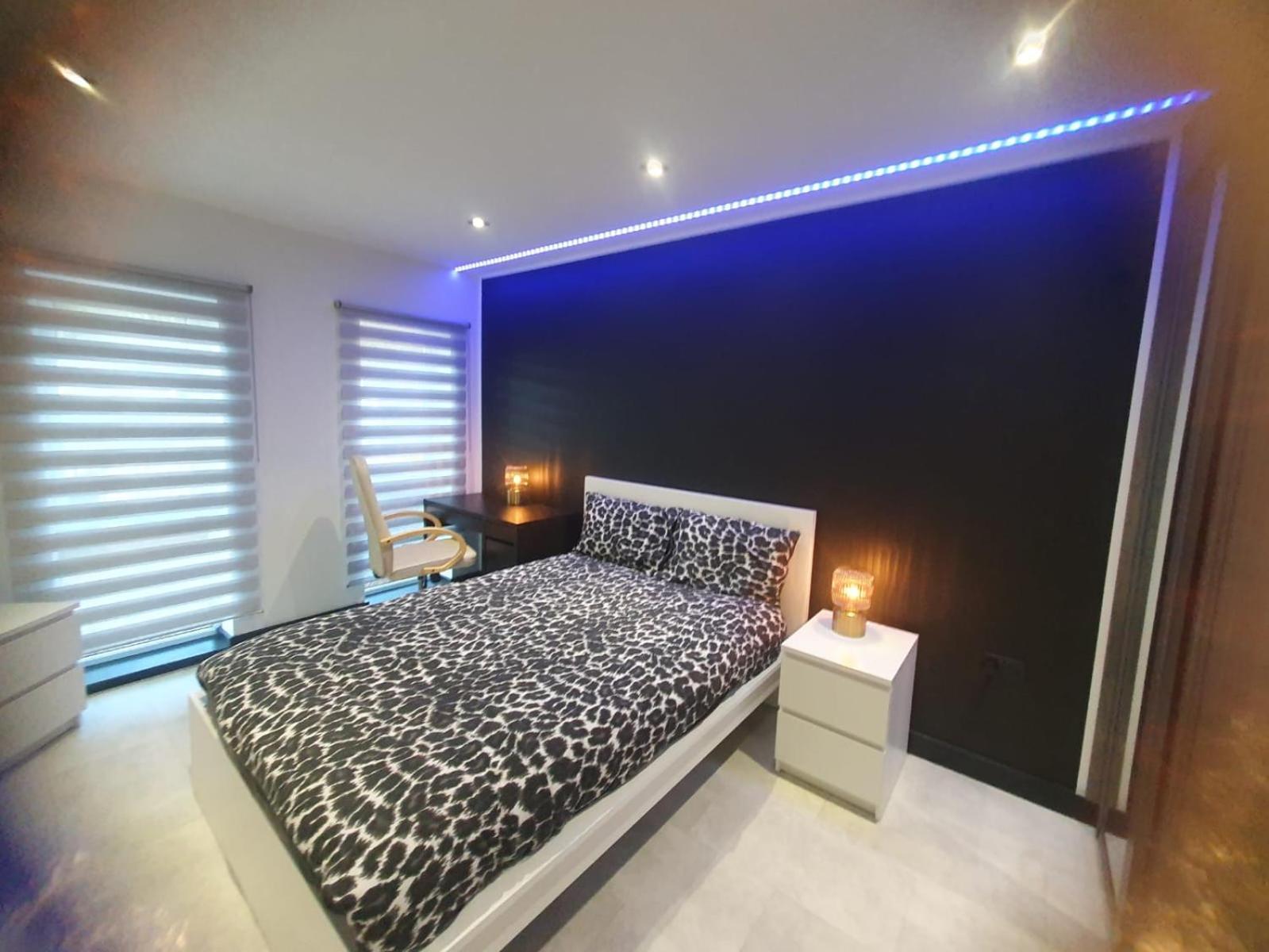 Jupiter Lux Spacious Terrace & Free Parking Apartamento *