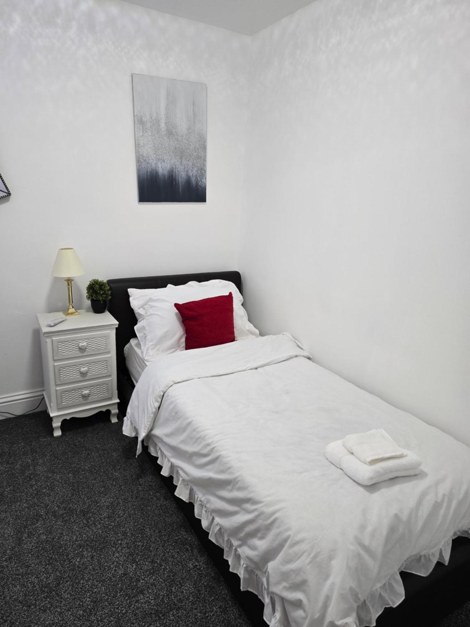 Realwood Homes Bed & Breakfast Nottingham