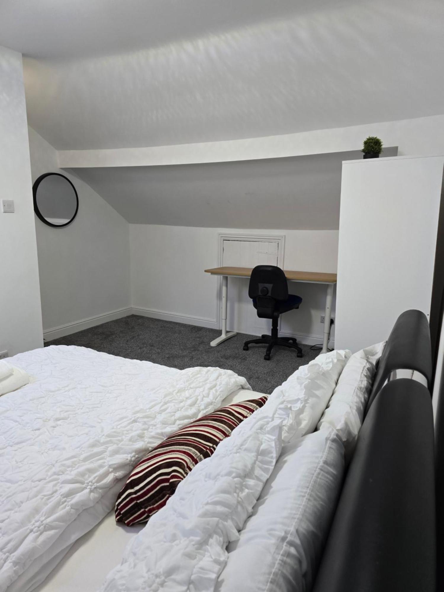 Bed & Breakfast Realwood Homes Nottingham