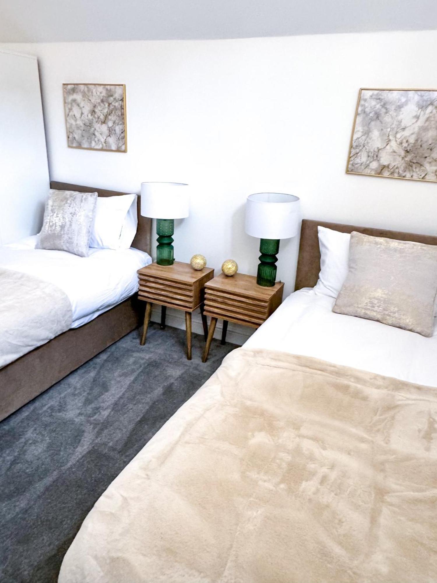 The Luxe Haven - Centre