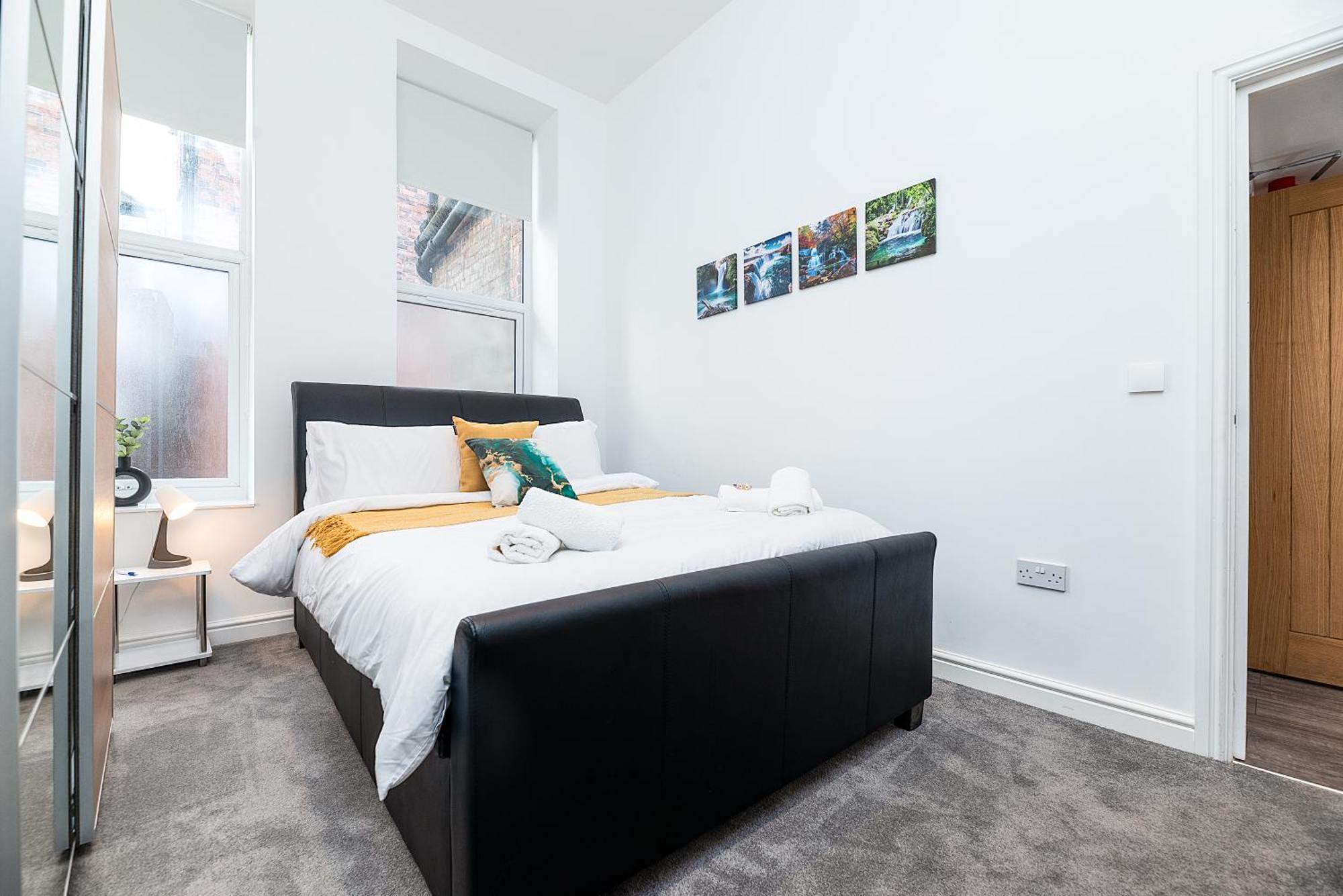 Apartment Deluxe 2 Bedroom In Centre *