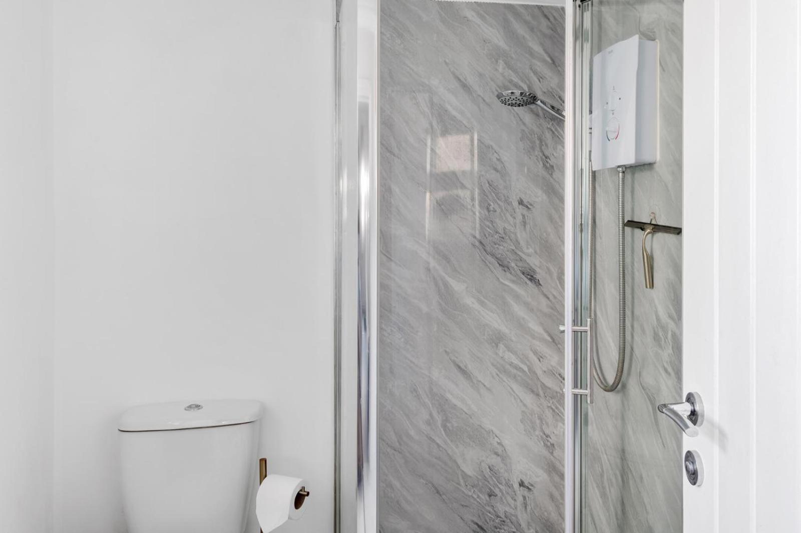 Apartamento Luxurious 2 Bed House Nottingham
