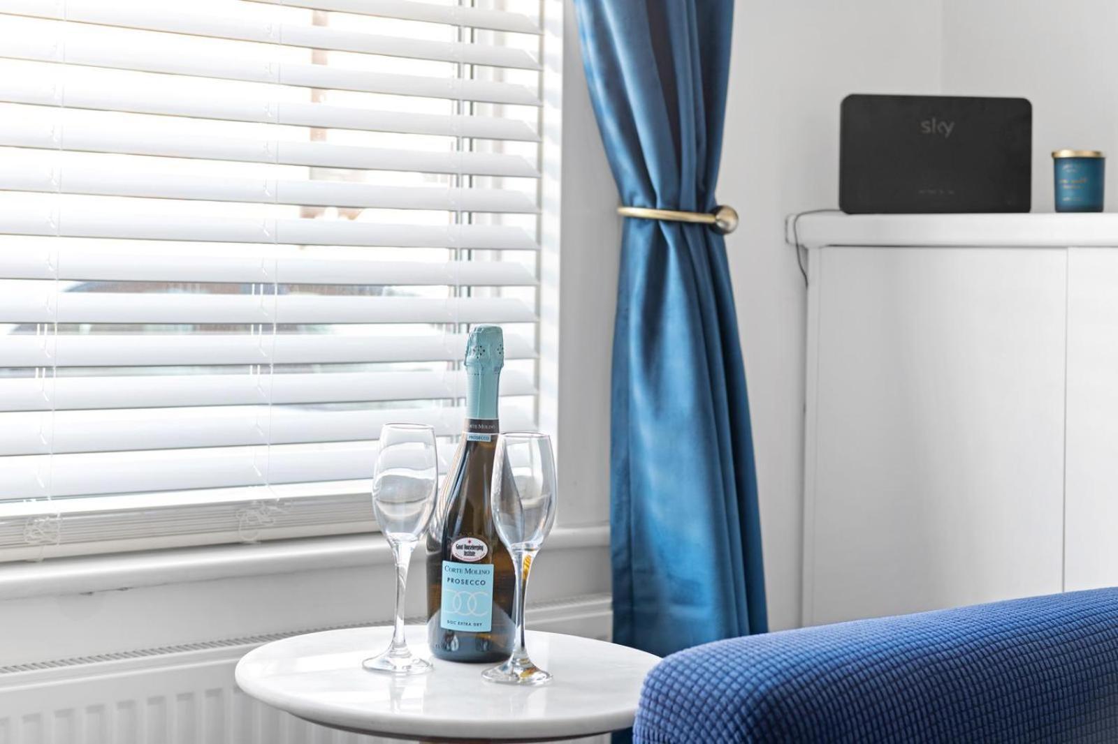 Luxurious 2 Bed House * Nottingham