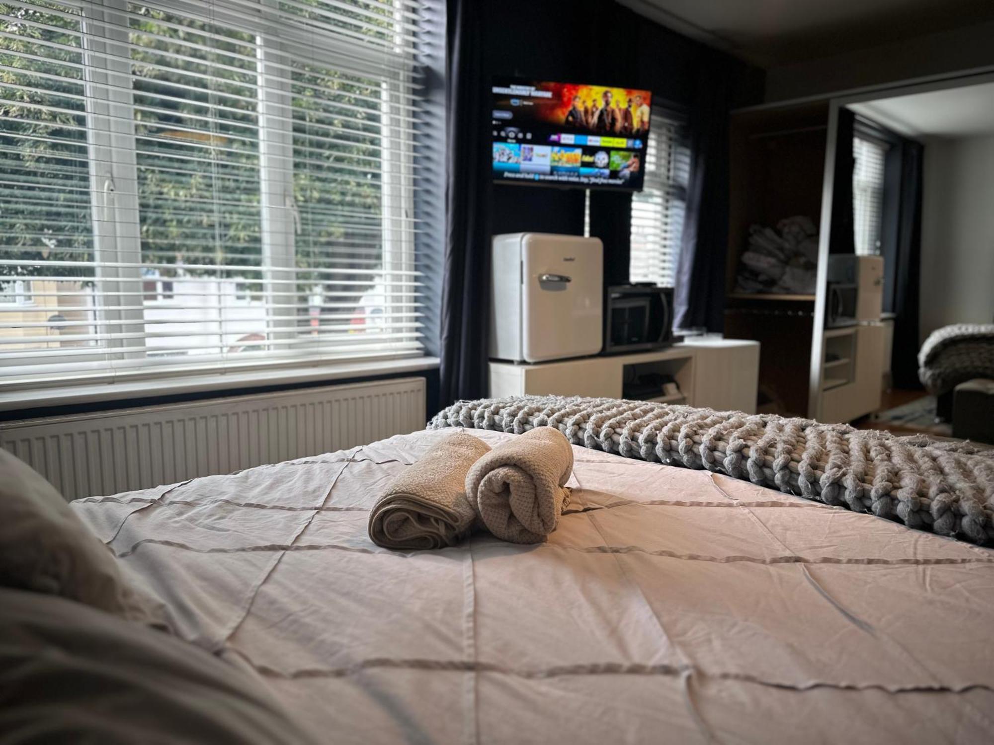 Lux Akinle Hospedagem domiciliar Nottingham