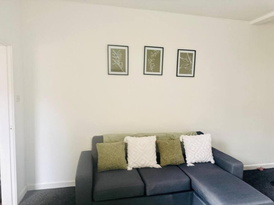 Escape In Style 4-Bed Home In Nottingham - Near City Centre, Motorpoint Arena, Qmc & Nottingham Station - Sleeps 8 Apartment Nottingham