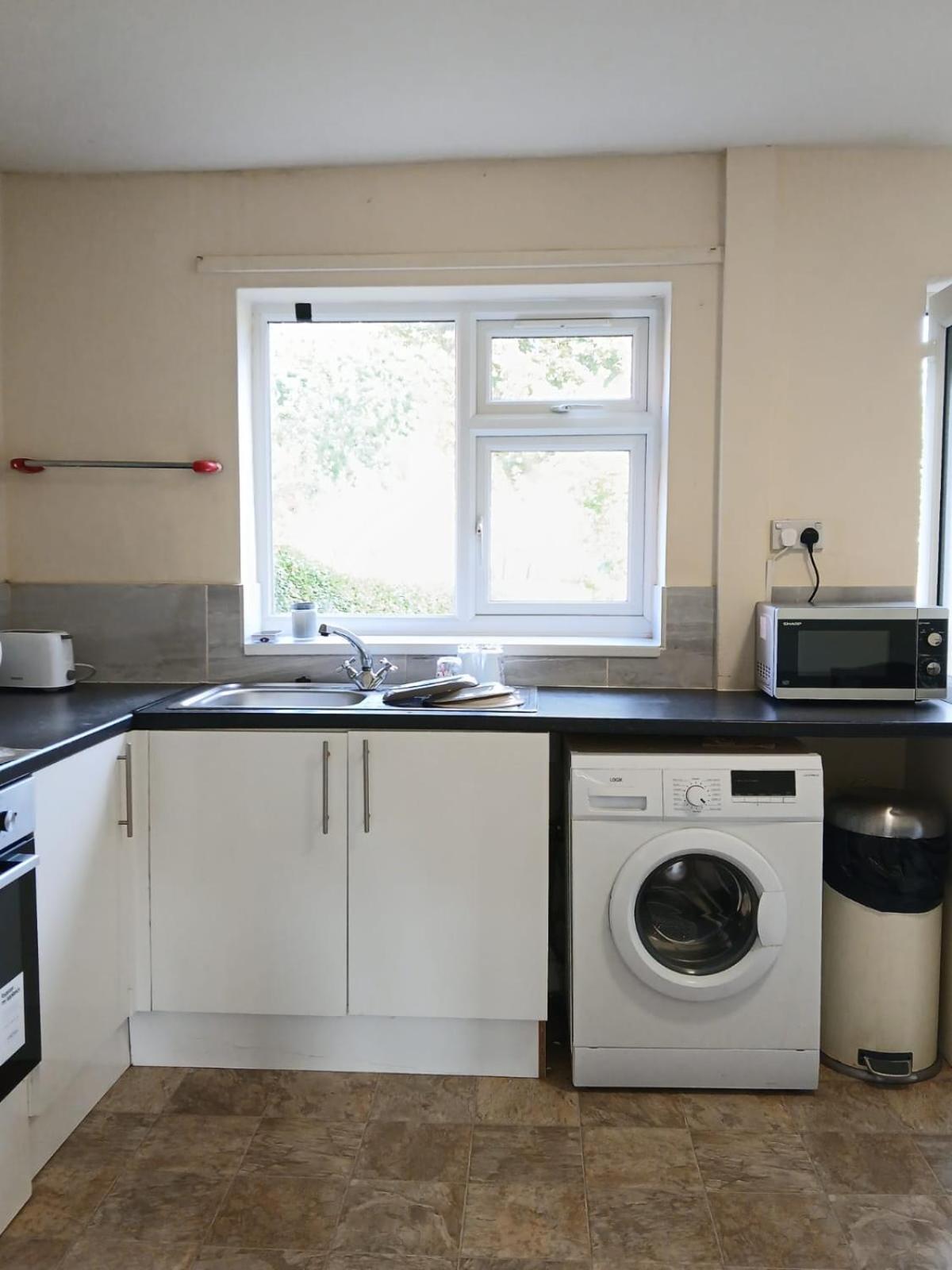 Homestay Hoyland Double Bed *