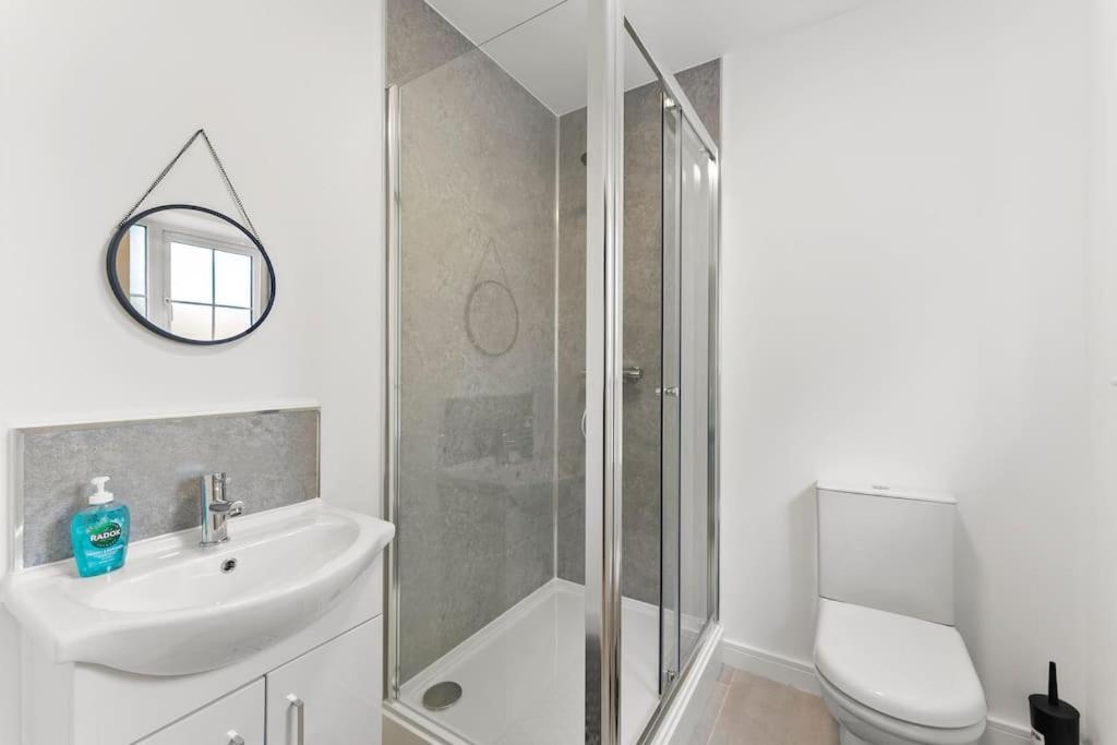 Holiday home Lovely Nottingham Abode - Sleeps 15 - Parking Nottingham