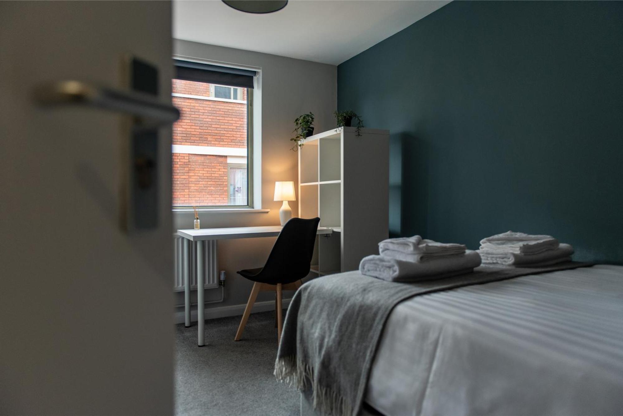 Spacious 6-bed In Centre *