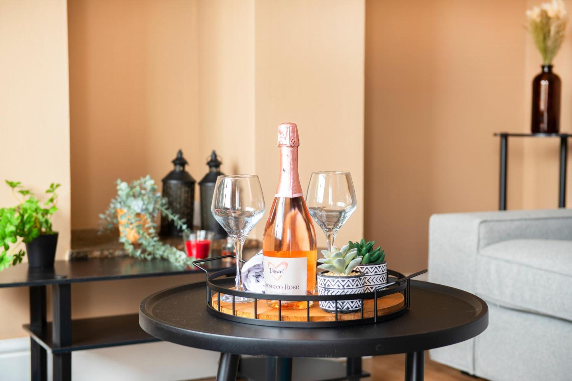 The Luxe Escape Holiday home Nottingham