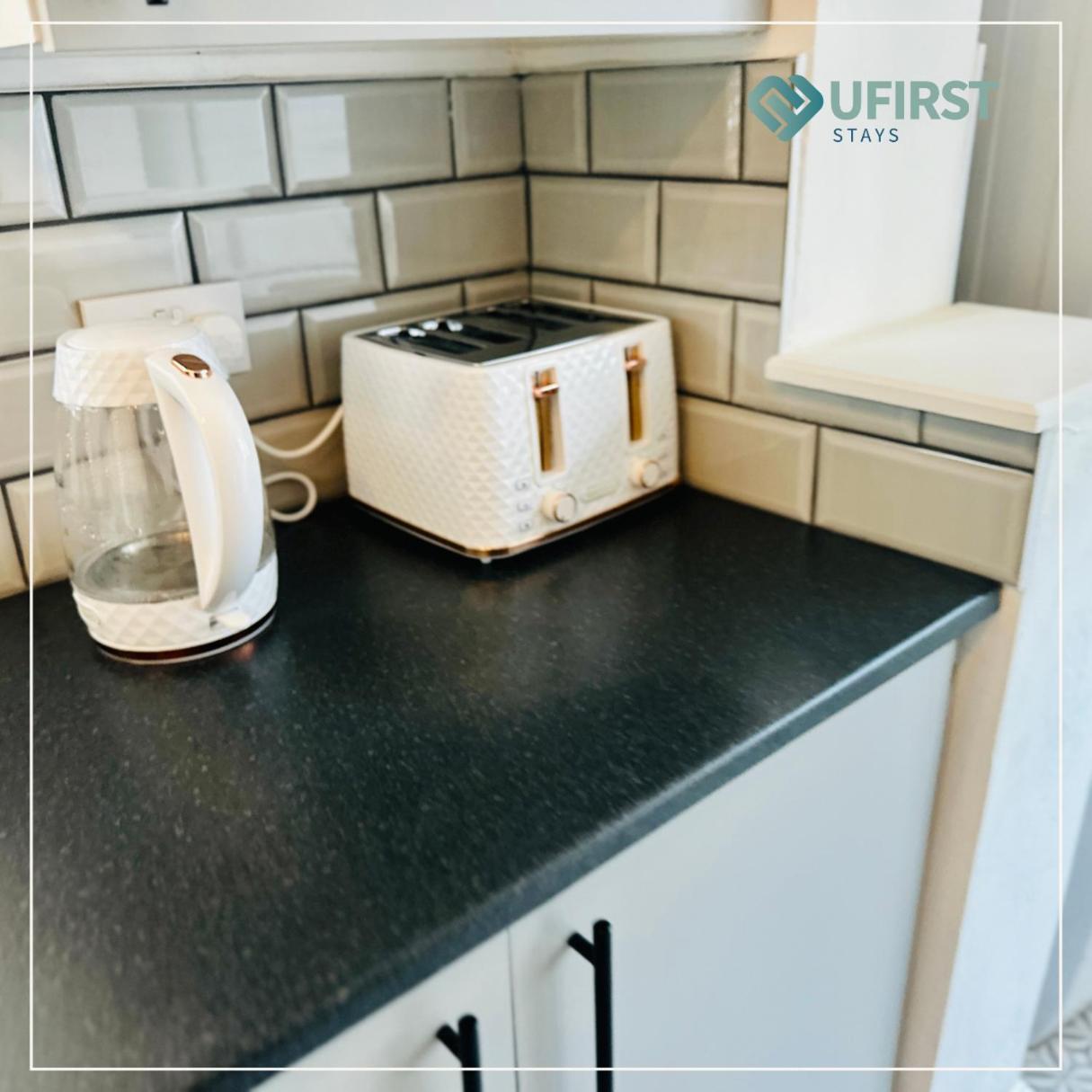 Apartment Nottingham Stay 4-Bed Home In Nottingham - Near Bulwell, City Hospital, University & Easy Access To City-Centre