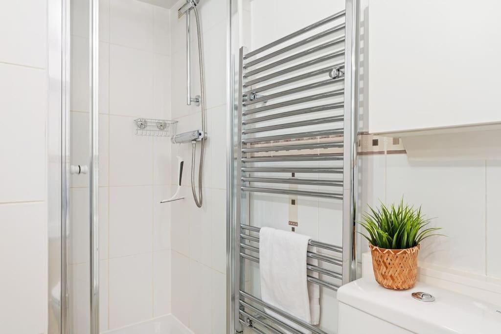 Spacious 3 Bedroom In Prime Location Nottingham