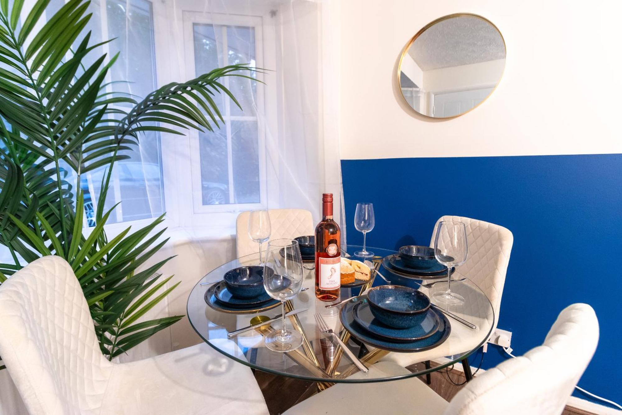 Apartment Cosy Deluxe 3 Bed House - Free Parking - Sleeps 9 Nottingham