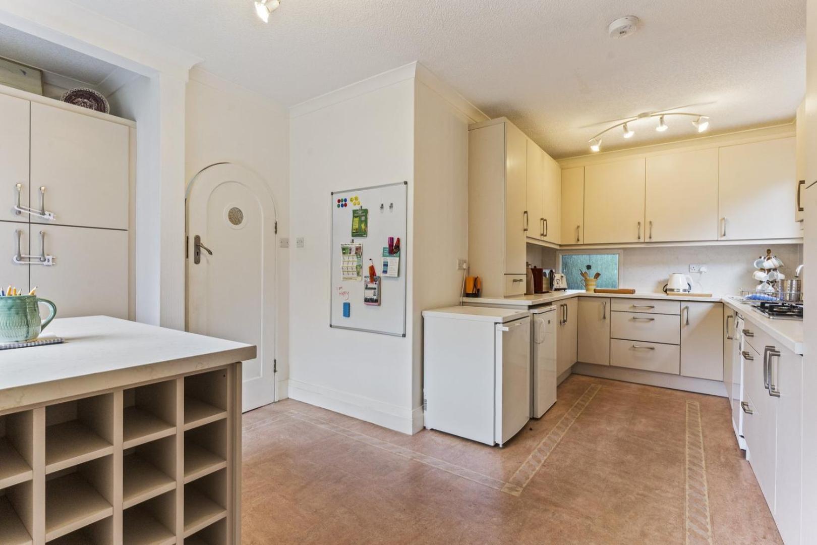 Charming With Free Parking & Wifi Nottingham