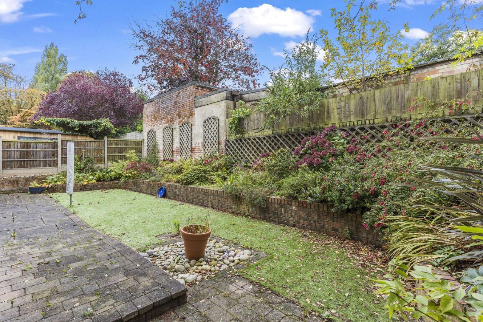 Charming With Free Parking & Wifi * Nottingham