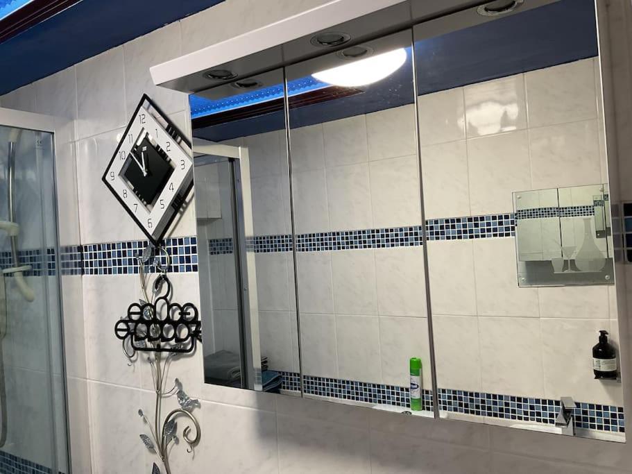 Apartment Away From Home, Gedling, Near Nottingham