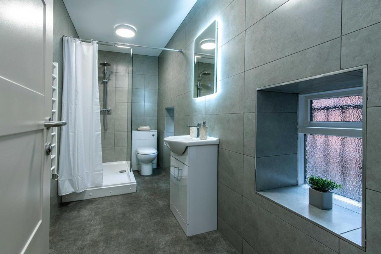 The Icon, Large Group - 1 Min From The Square Apartment Nottingham