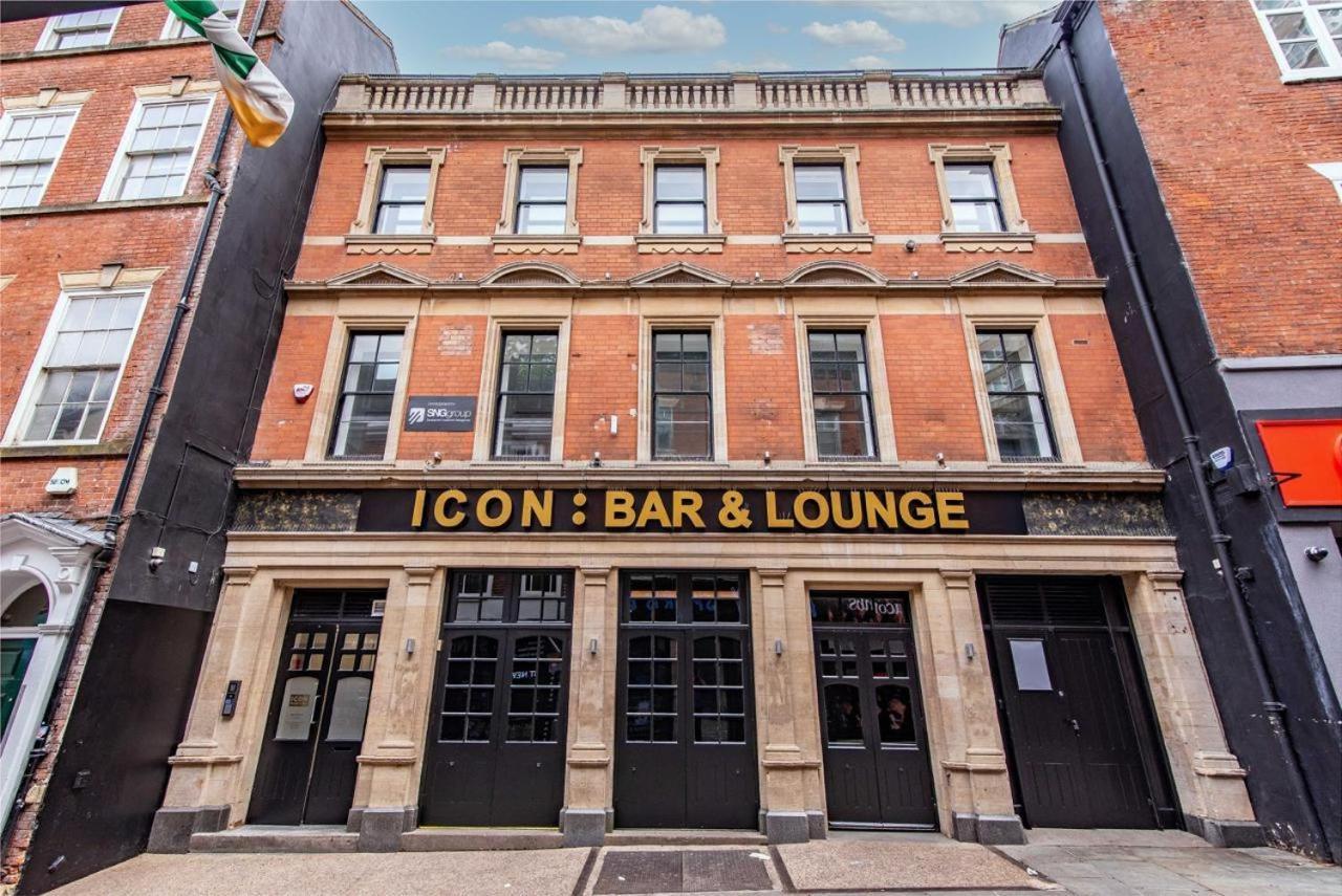 The Icon, Large Group - 1 Min From The Square Nottingham