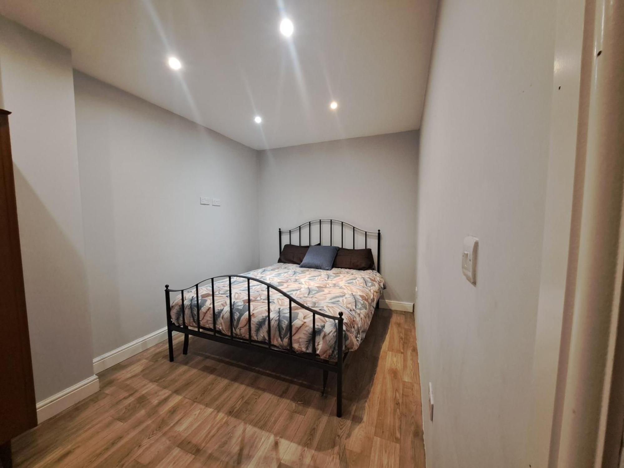 Homestay Cosy And Spacious Room In Home With King Size Bed *