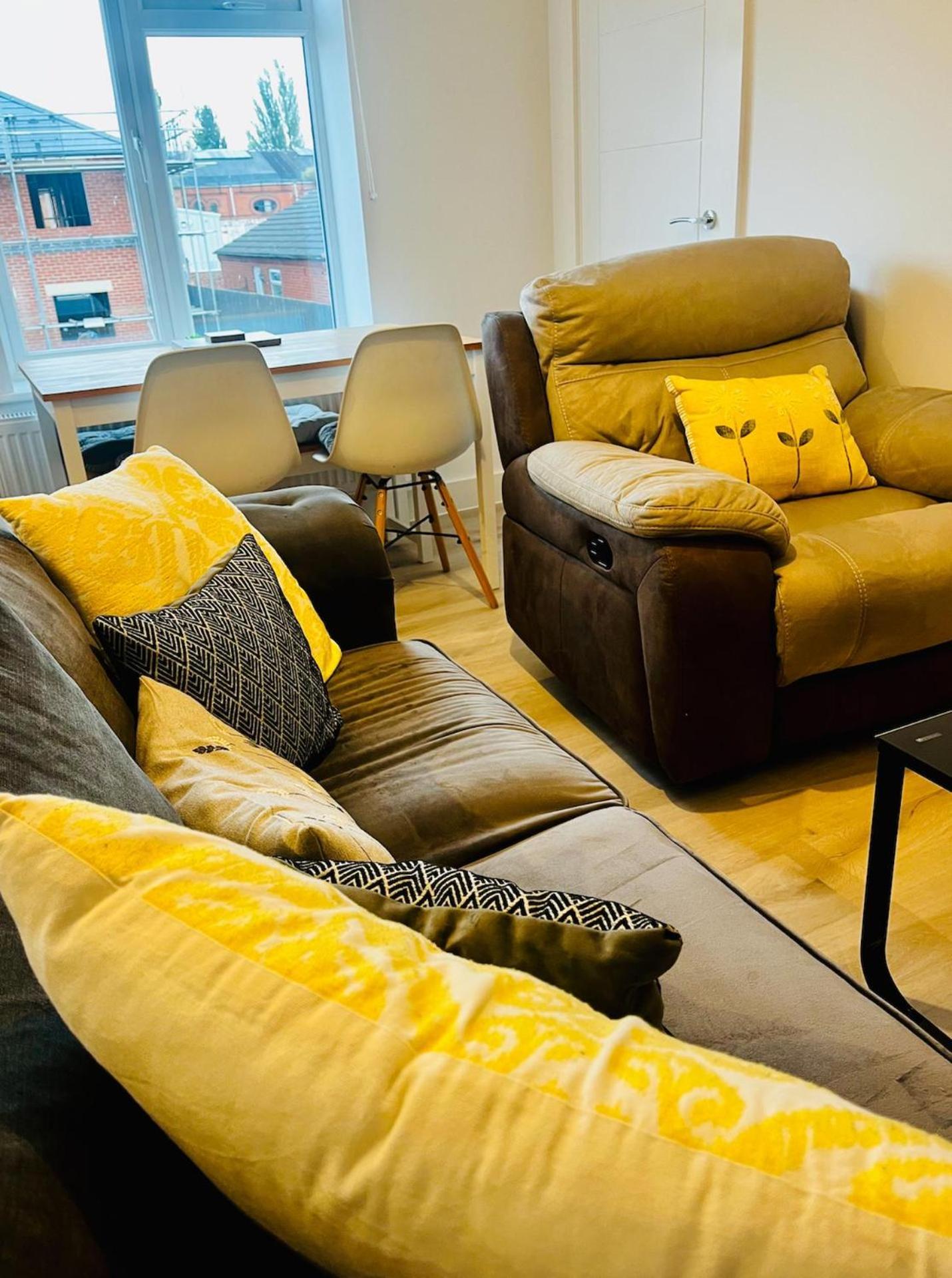 Chic Newly Built -
